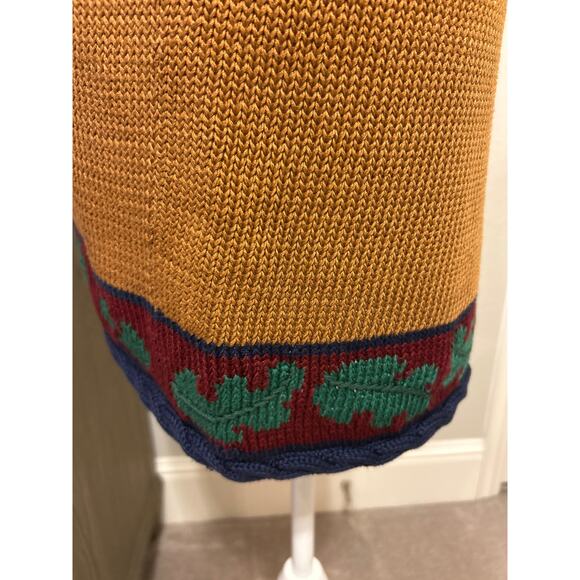 Traditional Trading Co | Vintage Deer Knit Button Front Vest | Small - Picture 10 of 14